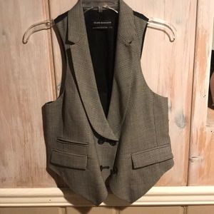 Club Monaco vest